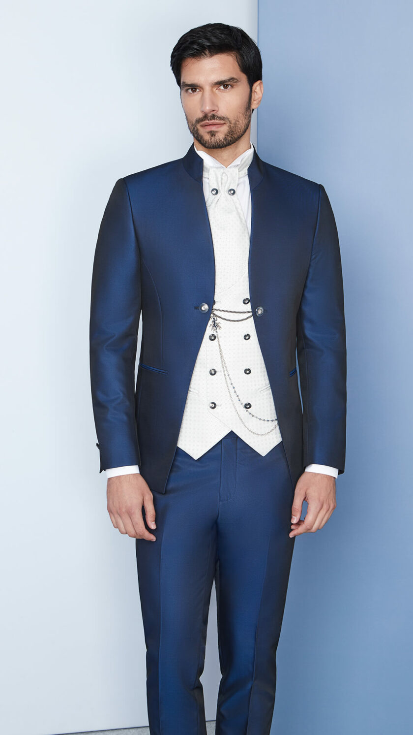Suit 2V18 D33